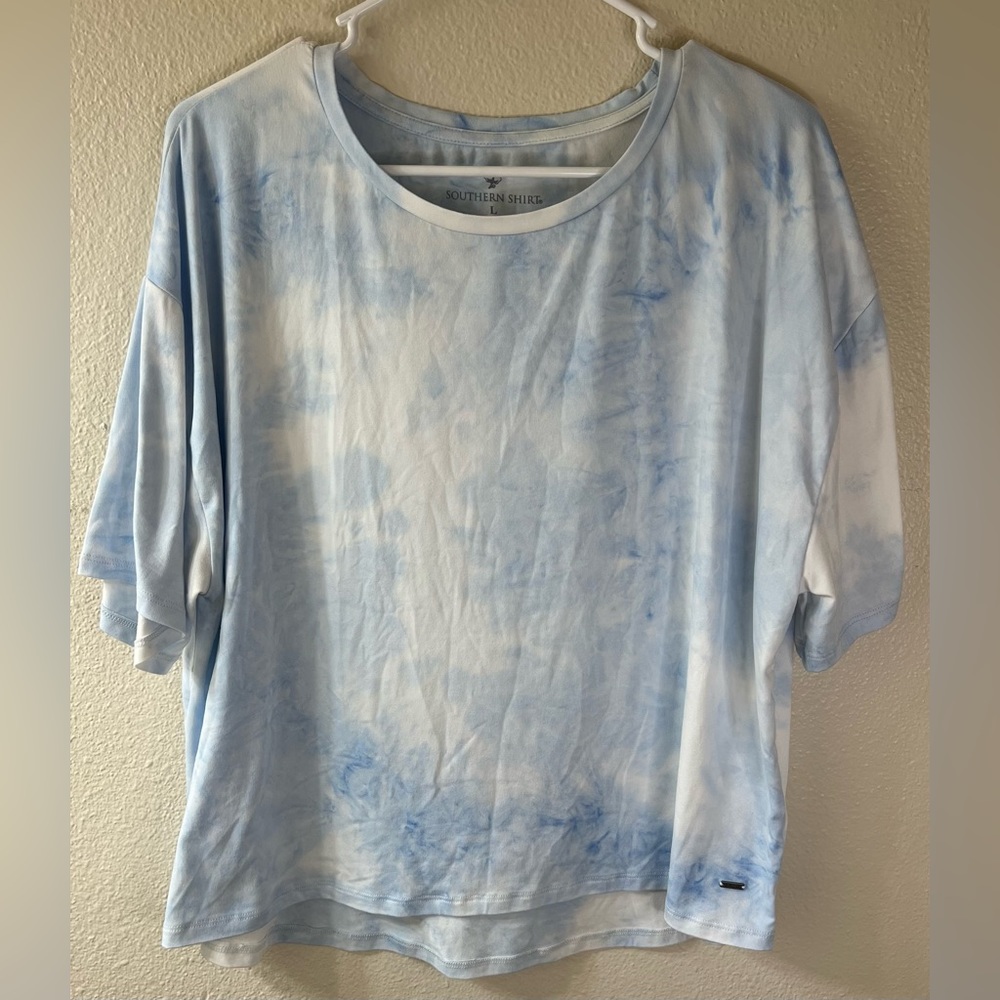 The Southern Shirt Co Light Blue and White Tie Dye Jersey Knit Lounge Shirt Sz L